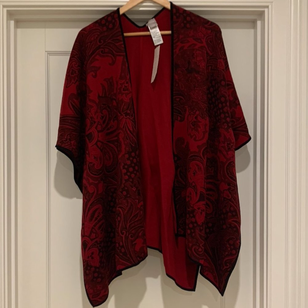 Chico's Reversible Ruana W/Button Enamel Red Size L/XL